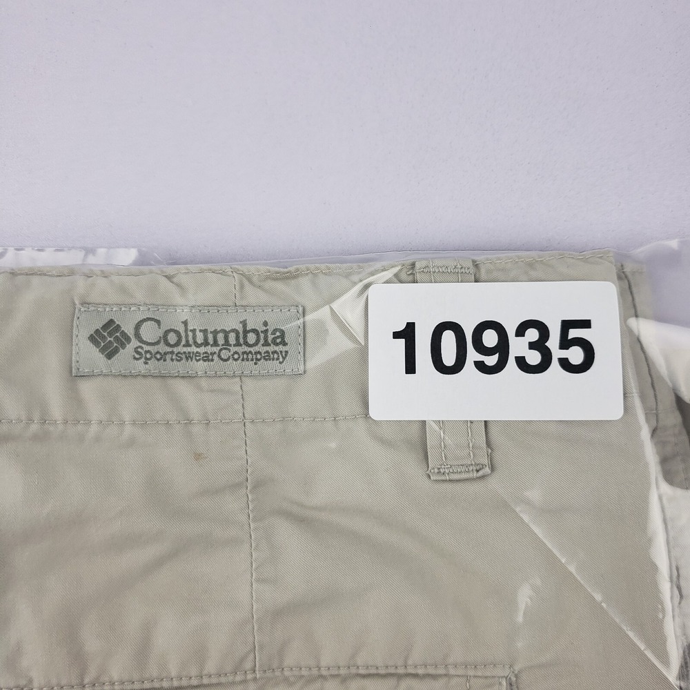 Columbia Sportwear Co Shorts Women's 4‎ Beige Cargo Roll-Up Hiking Shorts AL4360 - Picture 11 of 11